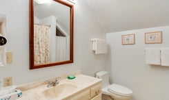 The Anchorage Inn - Room 601 l Bathroom