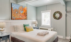 See Sea Motel | Room 8- Big Kahuna Suite         